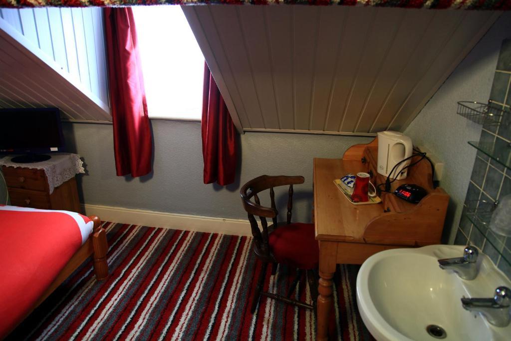 Devon View Guesthouse 斯旺西 客房 照片